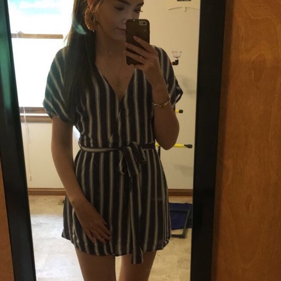 Romper - Picture 4 of 4